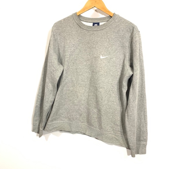 nike athletic sweater